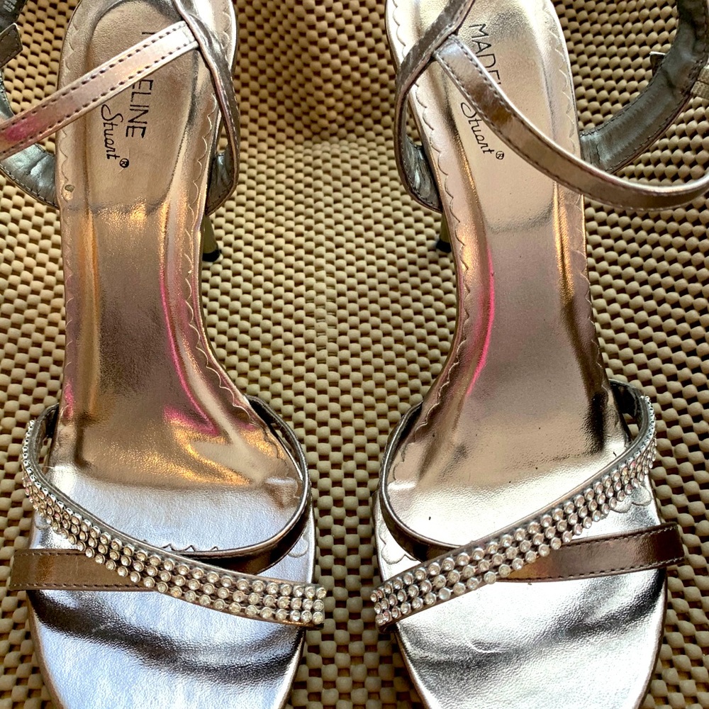 Women’s dress heels💕